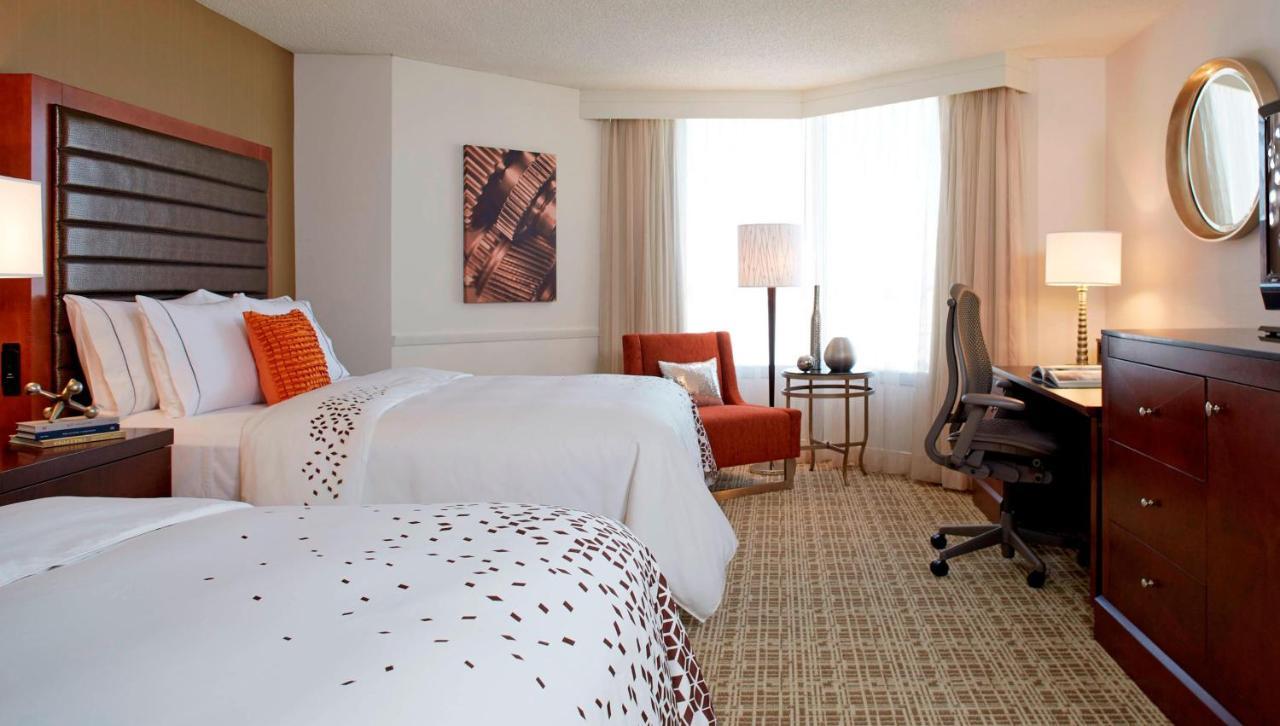 Renaissance St. Louis Airport Hotel Berkeley Εξωτερικό φωτογραφία