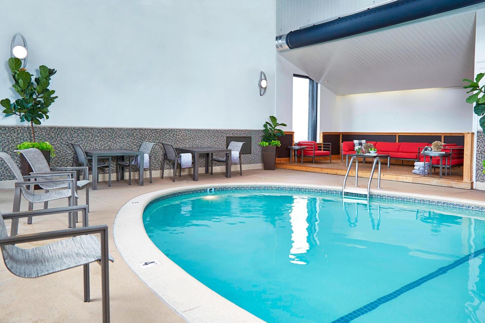 Renaissance St. Louis Airport Hotel Berkeley Εξωτερικό φωτογραφία