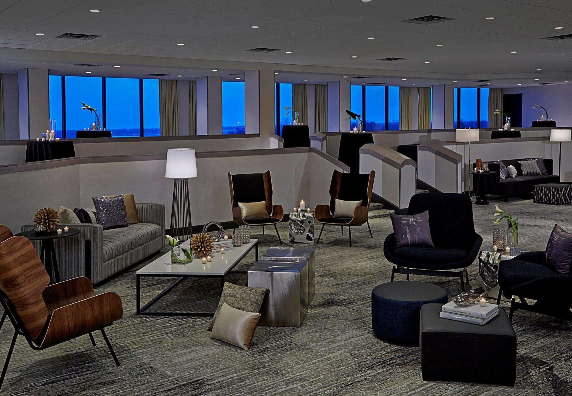 Renaissance St. Louis Airport Hotel Berkeley Εξωτερικό φωτογραφία